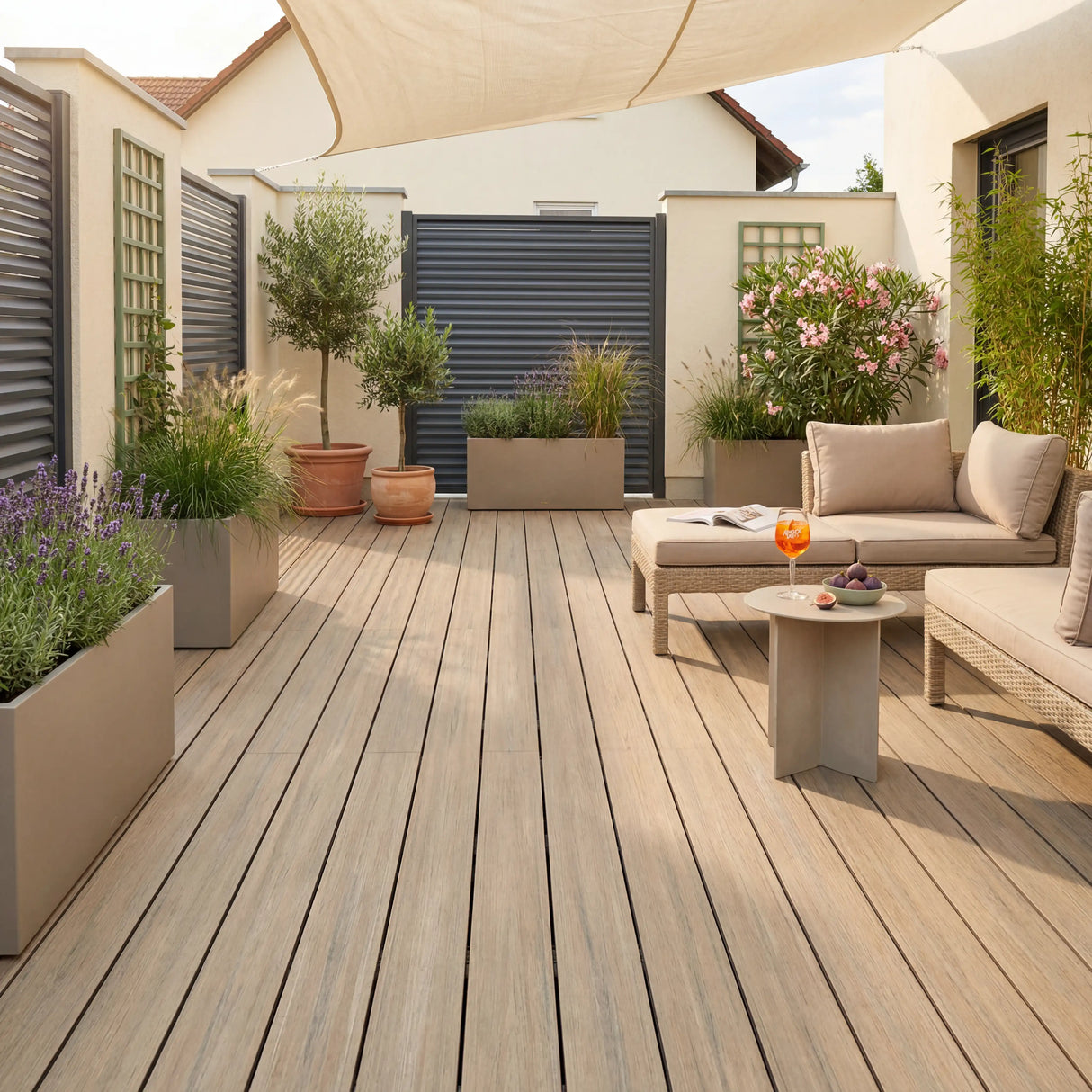 WPC Terrassendiele Massiv Antik Muskat