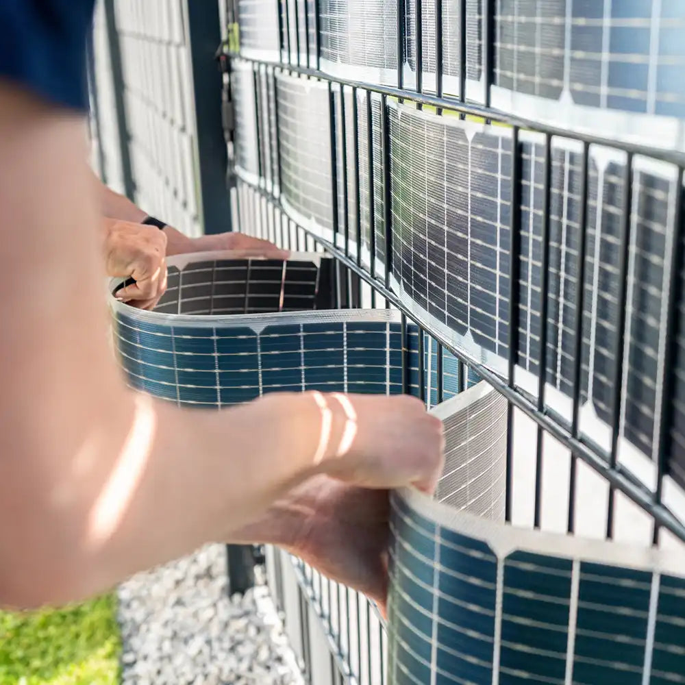 Solar-Sichtschutzstreifen als Zaun-Sichtschutz für Doppelstabmattenzaun