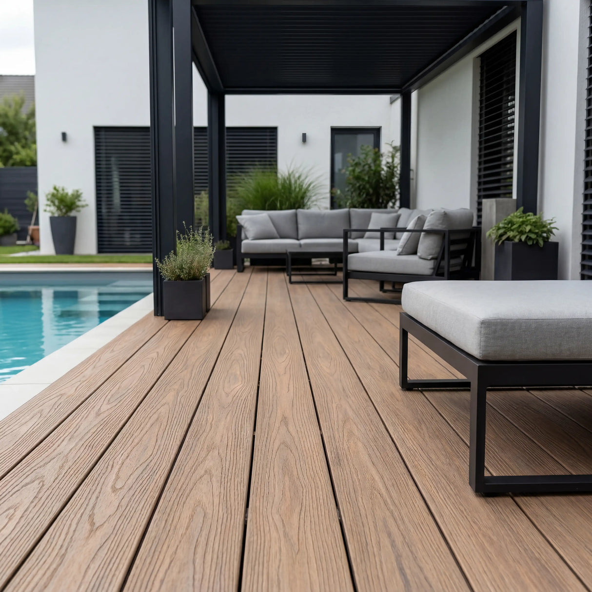 WPC Terrassendiele Hohlkammer Basic Teak