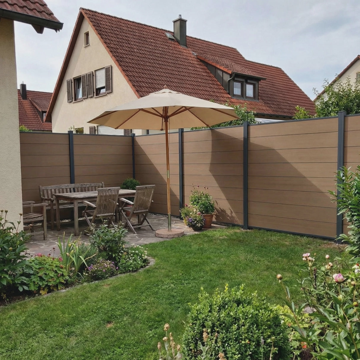 WPC Sichtschutzzaun ENZO Muskat - Standard Anthrazit